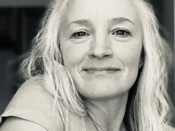 Lisa Knowlton,
Health & Wellness, Spirituality, Grief, Love and Relationships, Personal Development & Coaching, Arts
Expert at एम्पावर 2025 संगोष्ठी