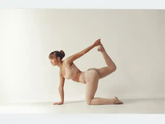 Fortgeschrittener Yoga Flow